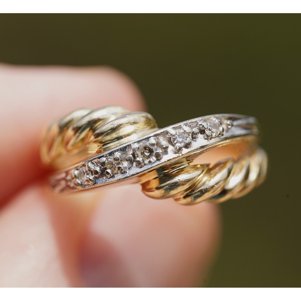 Vintage 14k Solid gold Two Tone Overlapping Natural Diamond Ring Twist Size 5.25 - Picture 9 of 11